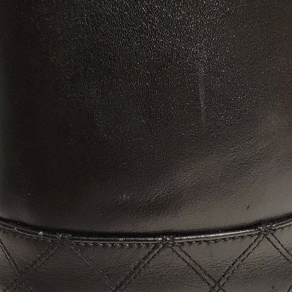 Authentic CHANEL Black Lambskin Leather Vanity Case - Picture 7 of 14